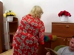 Chunky Light-haired Granny Bonks Younger Man Chunky Light-haired Granny Bonks Younger Man