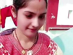 印度村女孩剃她的阴部，印度热性的女孩Reshma bhabhi
