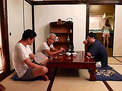 en el campo, no había nada que hacer... pleno verano, cuando impregnó a la esposa de su vecino con grandes tetas en el campo, no había nada que hacer... pleno verano, cuando impregnó a la esposa de su vecino con grandes tetas