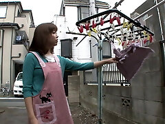 inocente milf sexy japonesa fue totalmente follada por un extraño