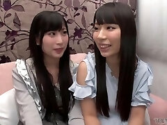 mi primer trío lésbico con dos amigas de la misma universidad, coño mojado x2, experiencia de correrse