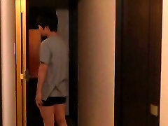 pred-493 fui tentado por la cintura de mi esposa jefa guin c