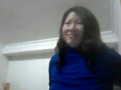 Chino esposa mostrar las tetas en la webcam