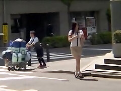 Beautiful Jap gets screwed in kinky spy cam massage clip