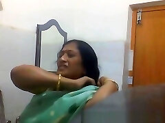 india bengalí tía milf cambiar sari en cuarto de baño
