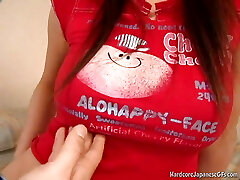 tetona asiática adolescente nena chupa la polla