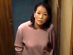 دختر شما نیاز به یاد بگیرند که چگونه به لطفا یک زن دختر شما نیاز به یاد بگیرند که چگونه به لطفا یک زن