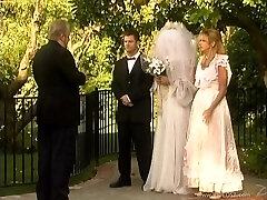 Cheating bride gets her twat without mercy fucked by the best man