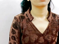 Priya Saali ki chut phaad dala Jija ne mote lund se bivi ke job par Jane ke bad DESIFILMY45 SLIMGIRL XHAMSTER new sex vi