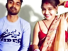 最新的德西夫妇印地文chudai mms视频小山雀bhabhi
