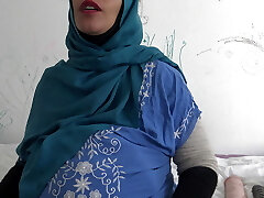 Algerian tramp wants to fuck every day while she's prego Algerian tramp wants to fuck every day while she's prego