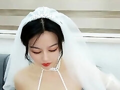 Amateur Webcam Chick Wanks On Webcam More at