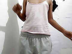 Steaming lady showing her sexy Pussy