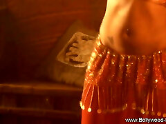 Beautiful Dame From The Oriental Beautiful Dame From The Oriental