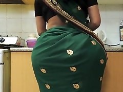 Spying On Friends Indian Mum Big Bootie