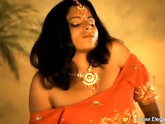 Bollywood Cutie Is So Erotic