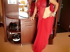Indian Sex Video Couple Blowjob & Fucking during Honeymoon - Desi Gonzo