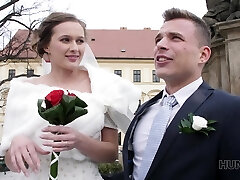 Useless groom observes his slim bride riding strong cock definitely wild