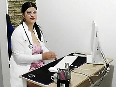 At a medical appointment my kinky doctor fucks my pussy - Porn in Spanish