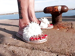 Eva, mature with monstrous boobs wants a hard trio Eva, mature with monstrous boobs wants a hard trio