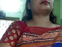 Indian Bhabhi has hookup with stepbrother showing boobs