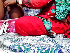 Indian dasi doctor and nurse romp in the clinic Indian dasi doctor and nurse romp in the clinic