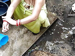 Bhabhi anita yadav ki super-hot bathing