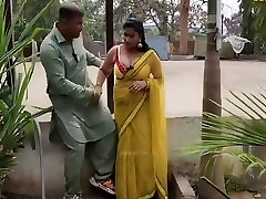 Two Mature Guys Screwed House Owner Aunty After Romance