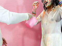 holi special: brother-in-law fucked priya anal hard while she wanna play Holi with mates