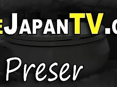 Watch japanese hottie pee