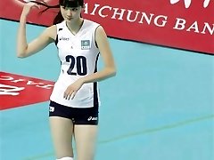 زیبا و دلفریب, سابینا Atlynbekova