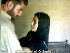 Kashimri Muslim girl boned by muslim militant people