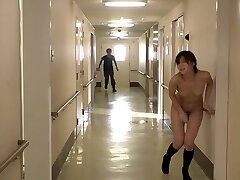 DI2305-An office lady who was smeared with an stimulant by a molester is running away while spraying nude
