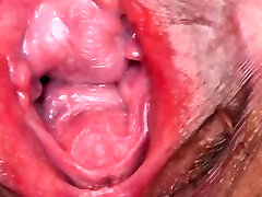 Steaming czech teenie gapes her juicy vulva to the bizarre23dMT