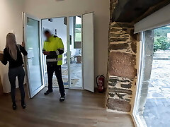 The parcel delivery man comes to bring me a package and I give him a surprise oral