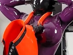 Inexperienced MILFs doing BDSM