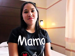 Delicious oriental tart enjoys a fucking ride