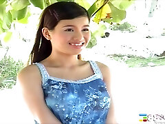 sweet girl Katie Chung idolizes to display her perfect body to the camera sweet girl Katie Chung idolizes to display her perfect body to the camera