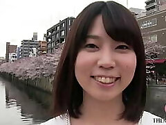 25歳の人妻アカネ、変態的すぎる勃起乳首と剛毛マン毛が男をその気にさせてしまう 25歳の人妻アカネ、変態的すぎる勃起乳首と剛毛マン毛が男をその気にさせてしまう