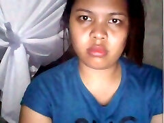 This first-timer mega-bitch is a B grade masturbator but she's got time to become better