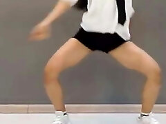 KPIZZLE - Feat. White Pearly Yellow Thighs Korean Holla At Me