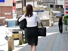Mogi-116 [first Shot] A Life Insurance Lady With Excell