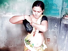 ????BENGALI BHABHI IN BATHROOM Total VIRAL MMS (Cheating Wifey Amateur Homemade Wife Real Homemade Tamil 18 Year Old Indian Uncensor