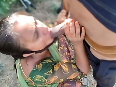 Super Hot Virgin buaa apne bhatij se Jungle me chudai, jungal me chote bhatij ne bhua ki frist time chudai