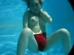 Japanese female underwater pleasure