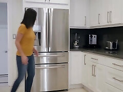 Krissy Lynn & Zoe Bloom in Getting Sloppy with the Maid - TwistysHard Krissy Lynn & Zoe Bloom in Getting Sloppy with the Maid - TwistysHard