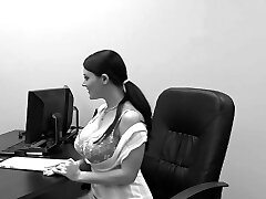 ब्रिटिश फूहड़ एक बड़ी मुश्किल मुर्गा सवारी ब्रिटिश फूहड़ एक बड़ी मुश्किल मुर्गा सवारी