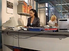 Malice in the office! (Vignette 04) Malice in the office! (Vignette 04)