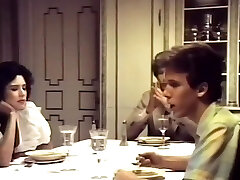 Tabù stile americano, 1 - 1985