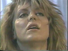 klassischer clip mit wunderschöner natürlicher pornokönigin
